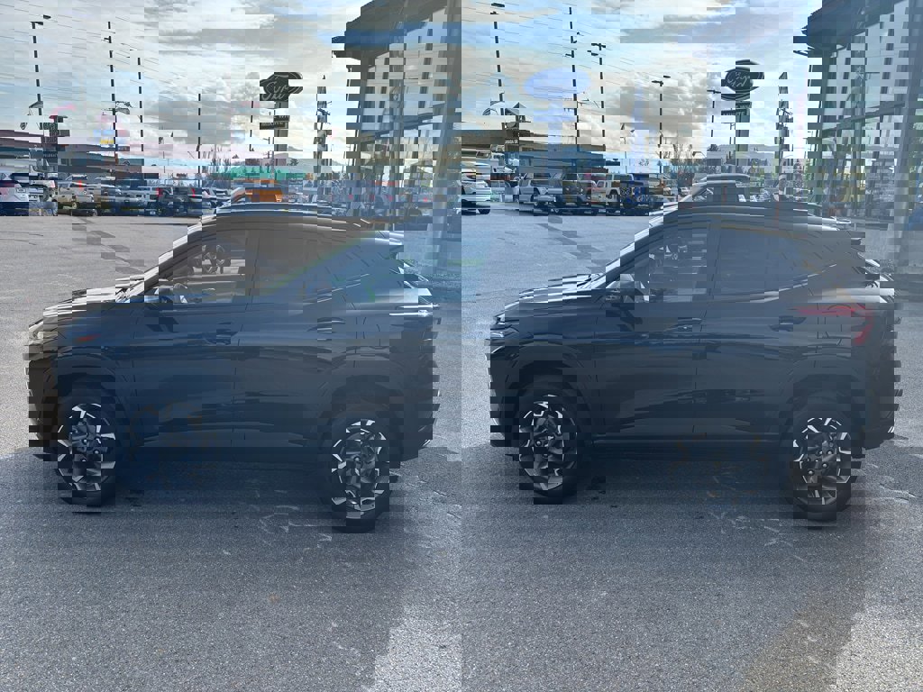 Used 2025 Chevrolet Trax LT w/ Driver Confidence Package image 5