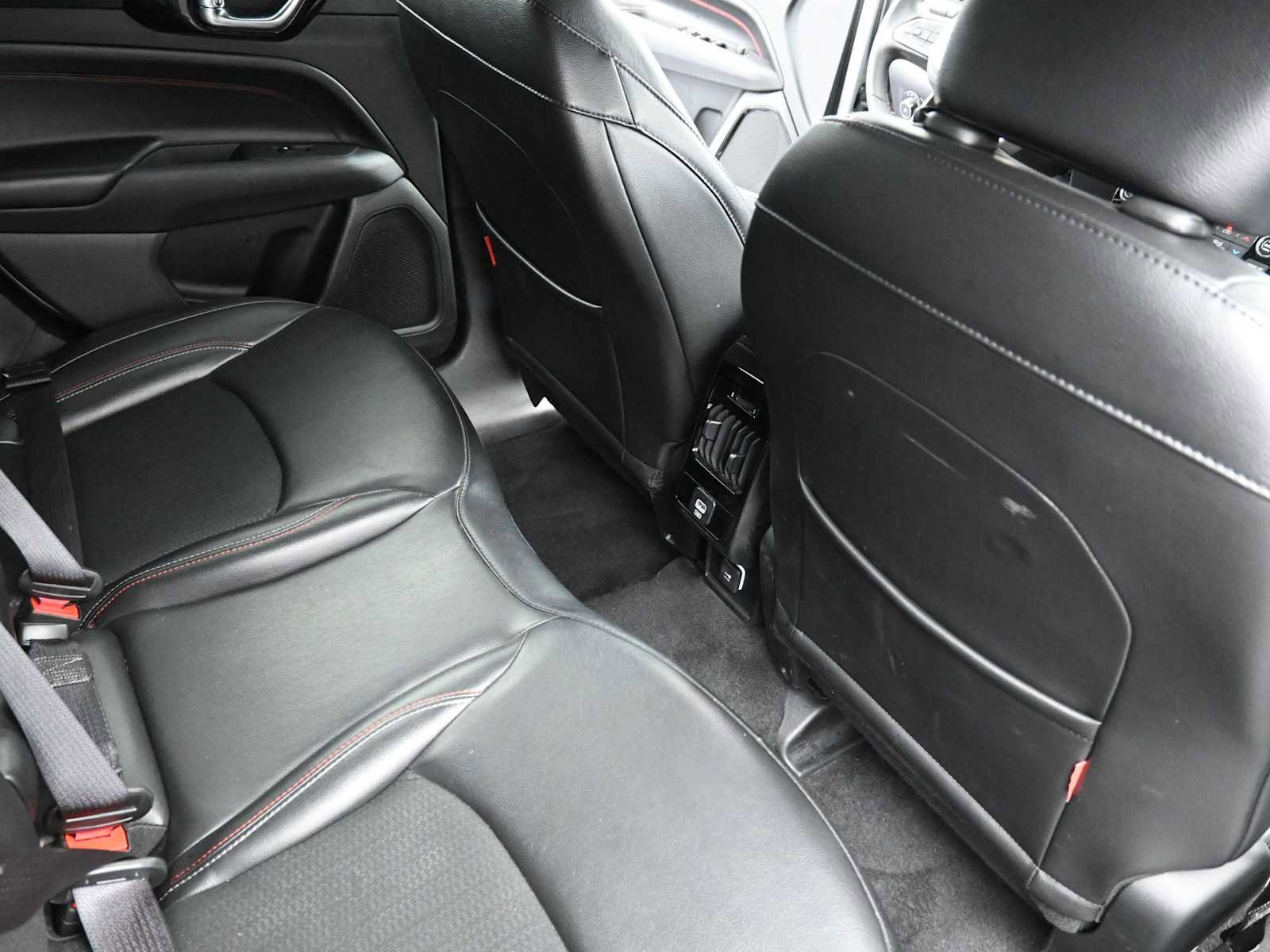 Used 2023 Jeep Compass Trailhawk image 25