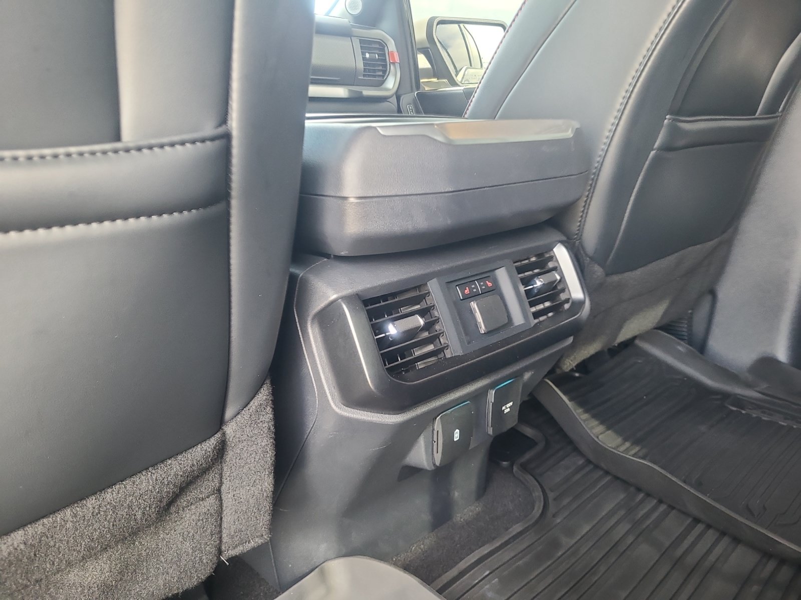 Certified 2024 Ford F150 Raptor AWD/4WD image 32