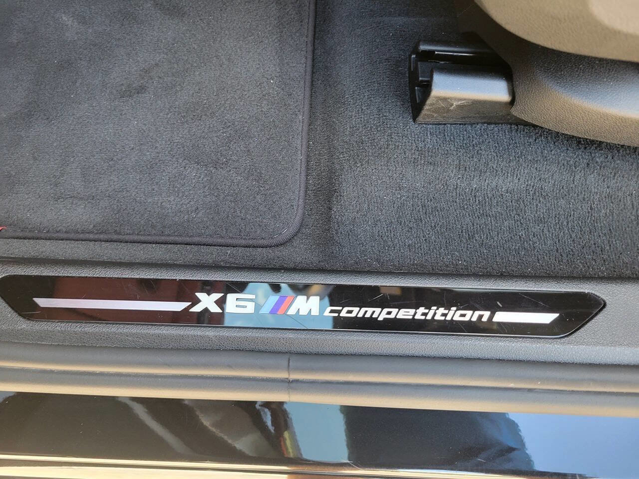 Used 2021 BMW X6 M w/ Competition Package image 27