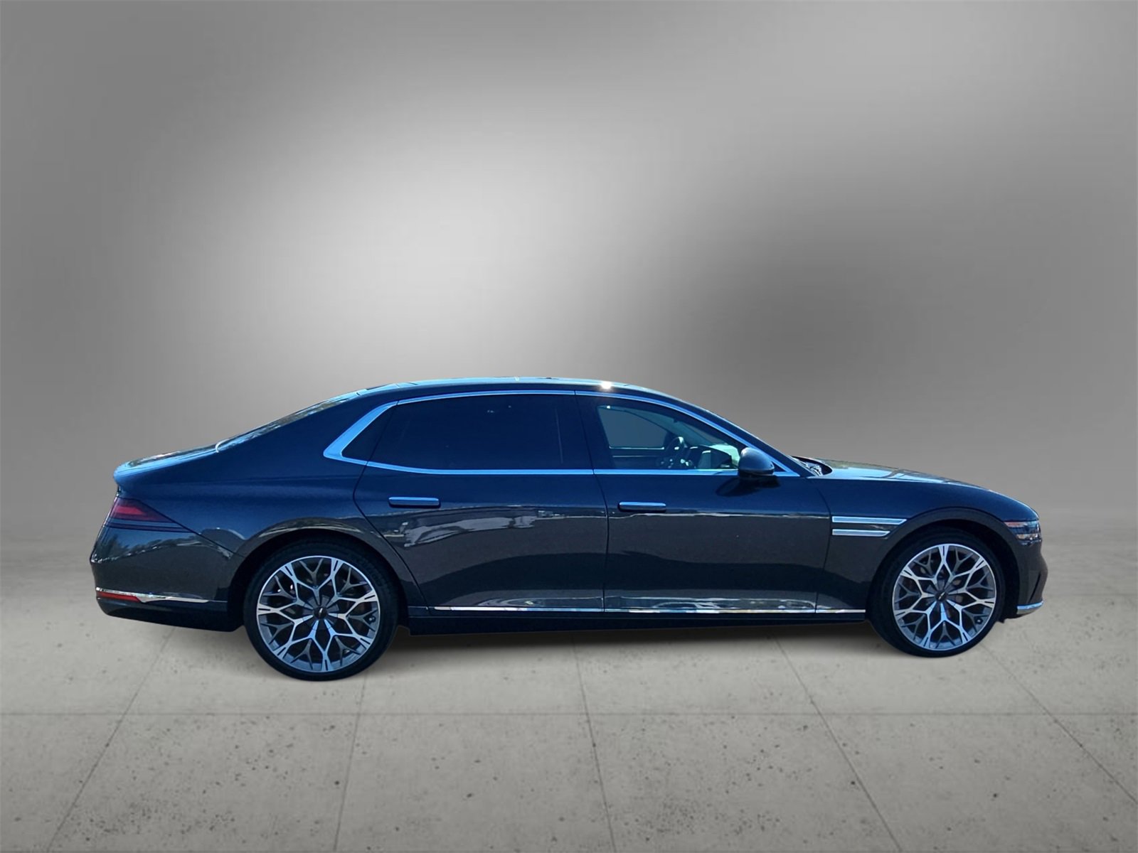 Certified 2023 Genesis G90 3.5T image 9