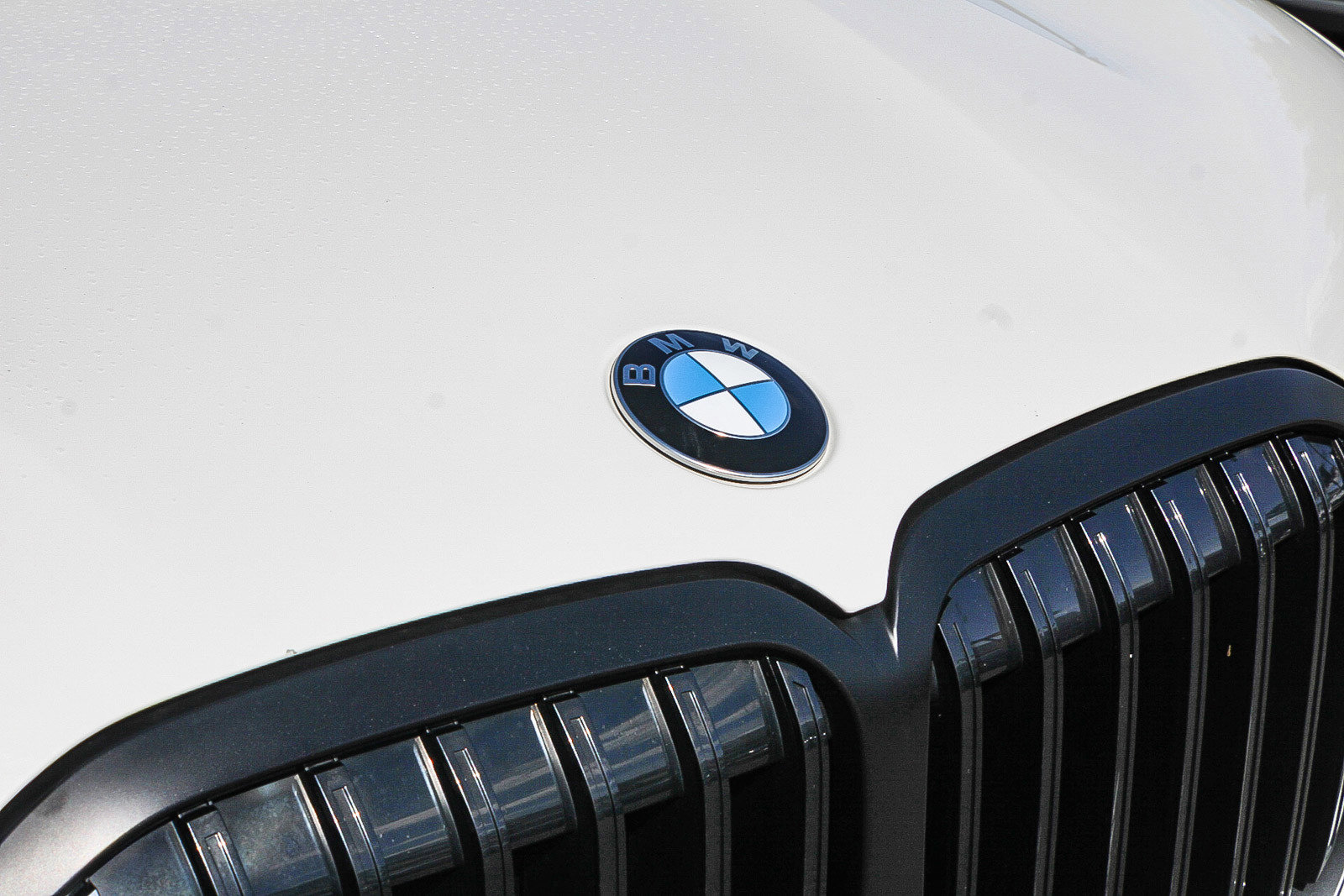 Certified 2024 BMW X7 xDrive40i w/ M Sport Package AWD/4WD image 9