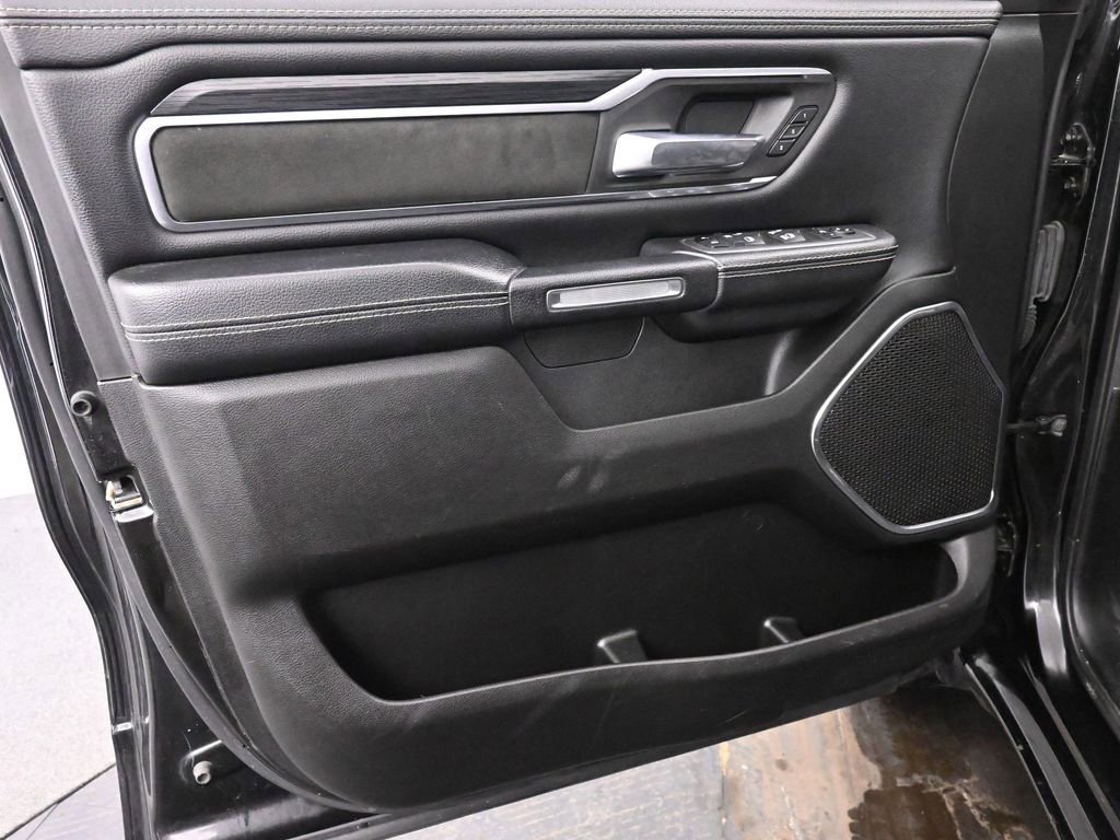 Used 2024 RAM 1500 Laramie RWD image 13