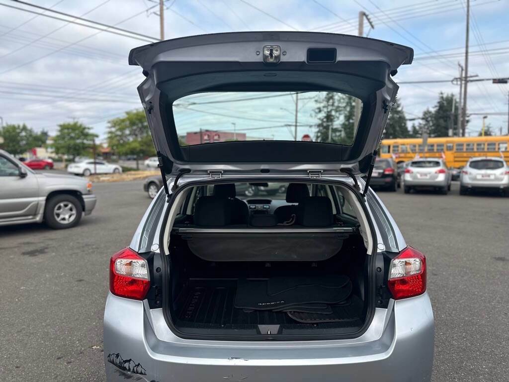 Used 2012 Subaru Impreza 2.0i image 8