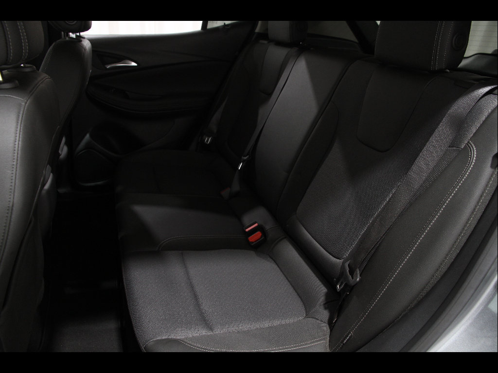 Used 2024 Buick Encore GX Preferred FWD image 17