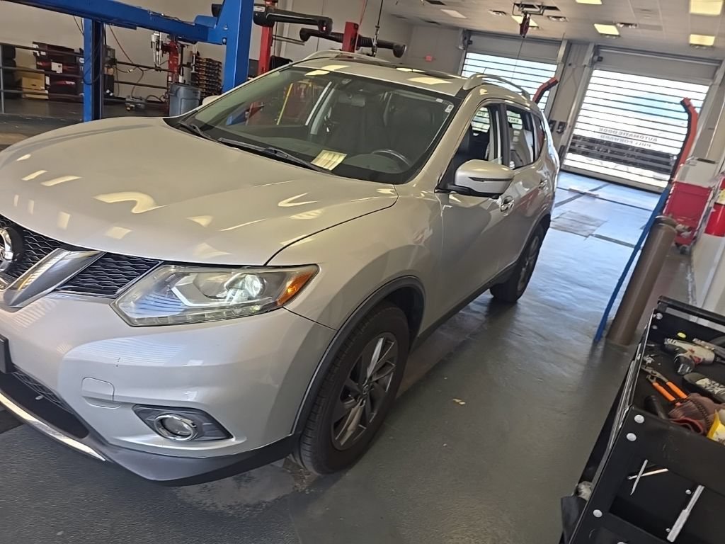 Used 2016 Nissan Rogue SL w/ SL Premium Package AWD/4WD image 2