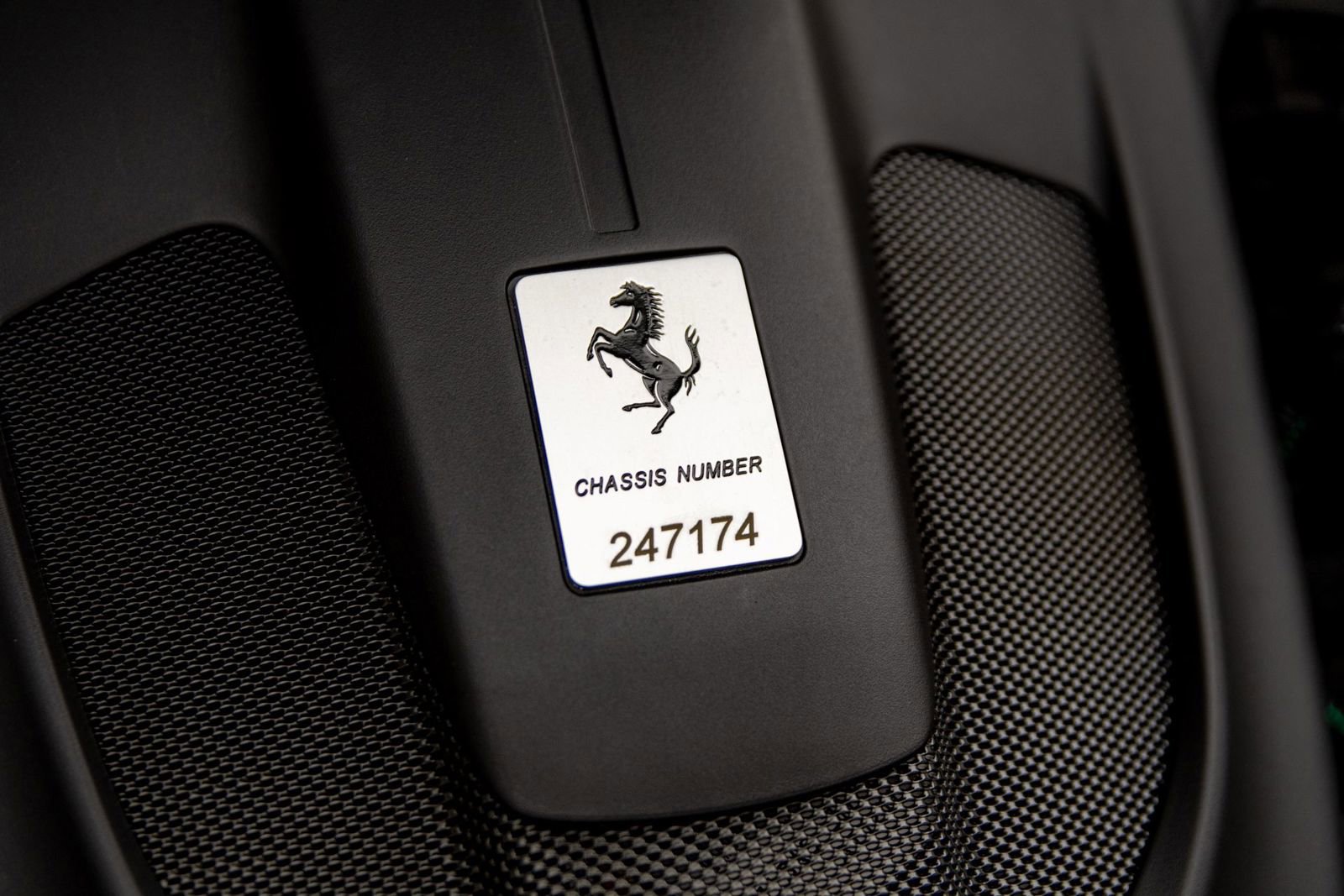 Used 2019 Ferrari Portofino RWD image 55