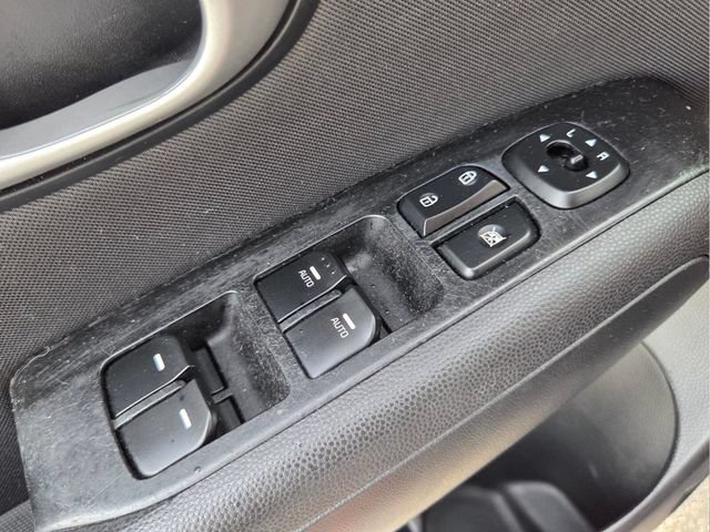 Used 2014 Kia Soul FWD image 31