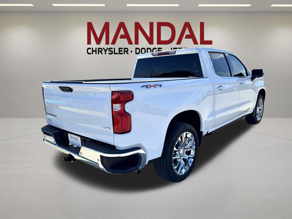 Used 2025 Chevrolet Silverado 1500 LTZ AWD/4WD image 5