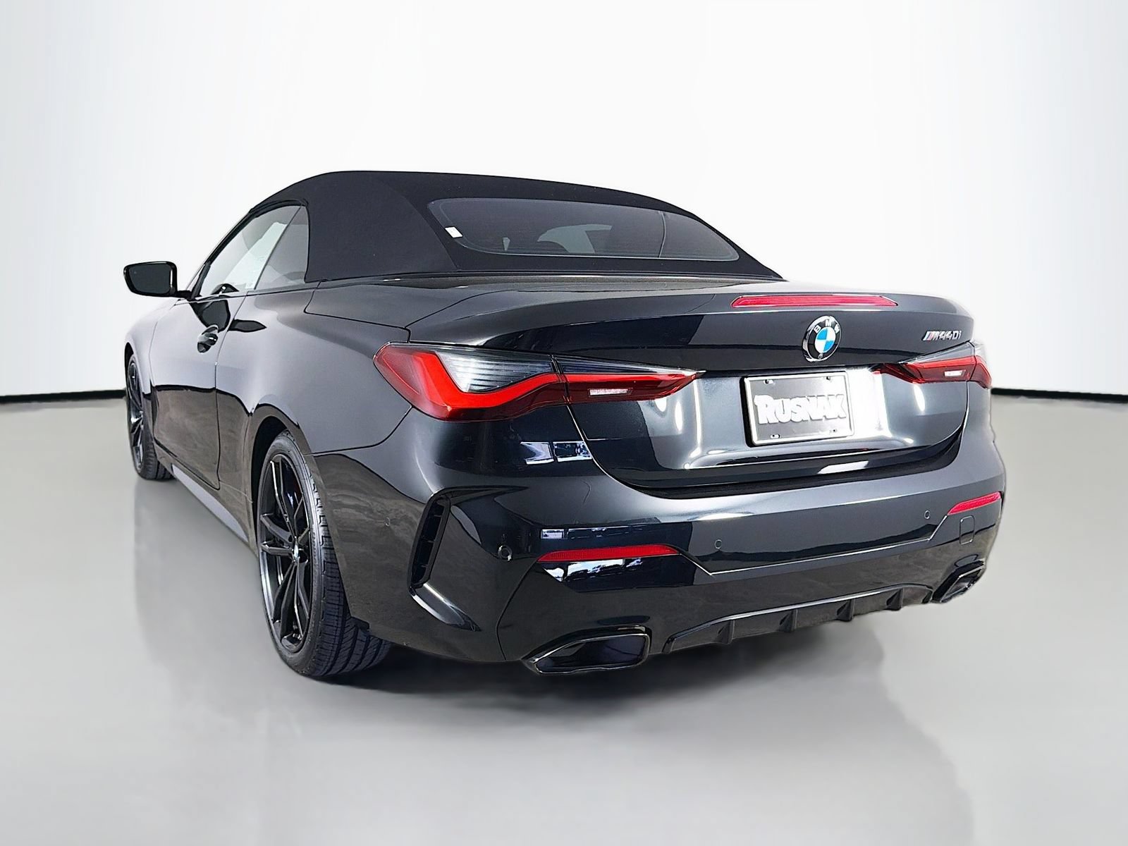 Certified 2024 BMW M440i Convertible w/ Premium Package RWD image 5