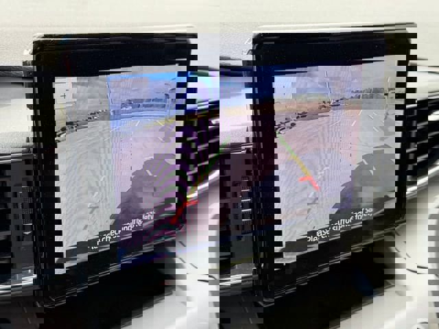 Used 2022 Ford Explorer XLT w/ Equipment Group 202A image 22