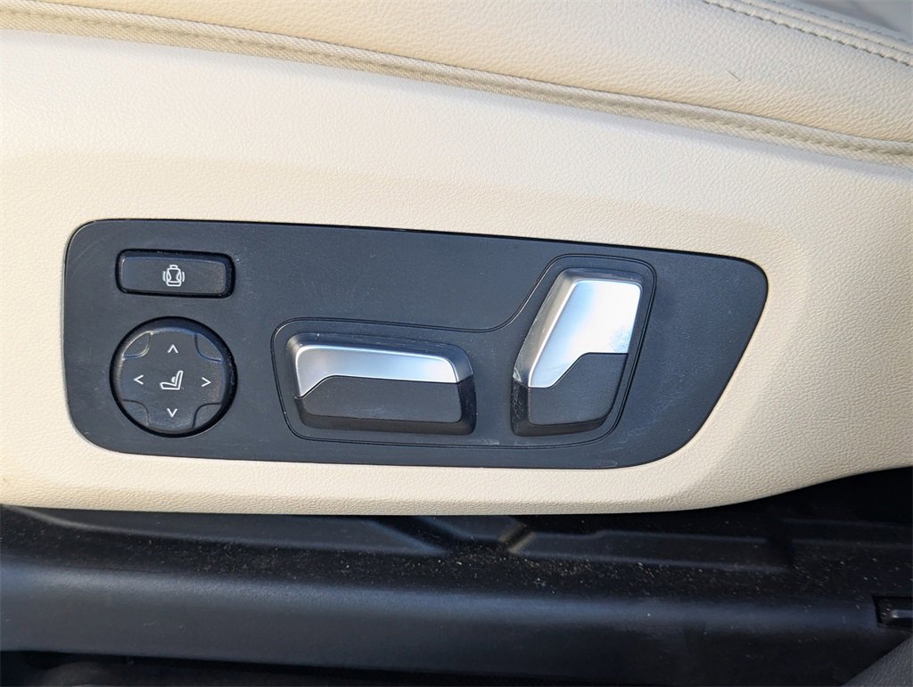 Used 2019 BMW X3 M40i w/ Premium Package image 11