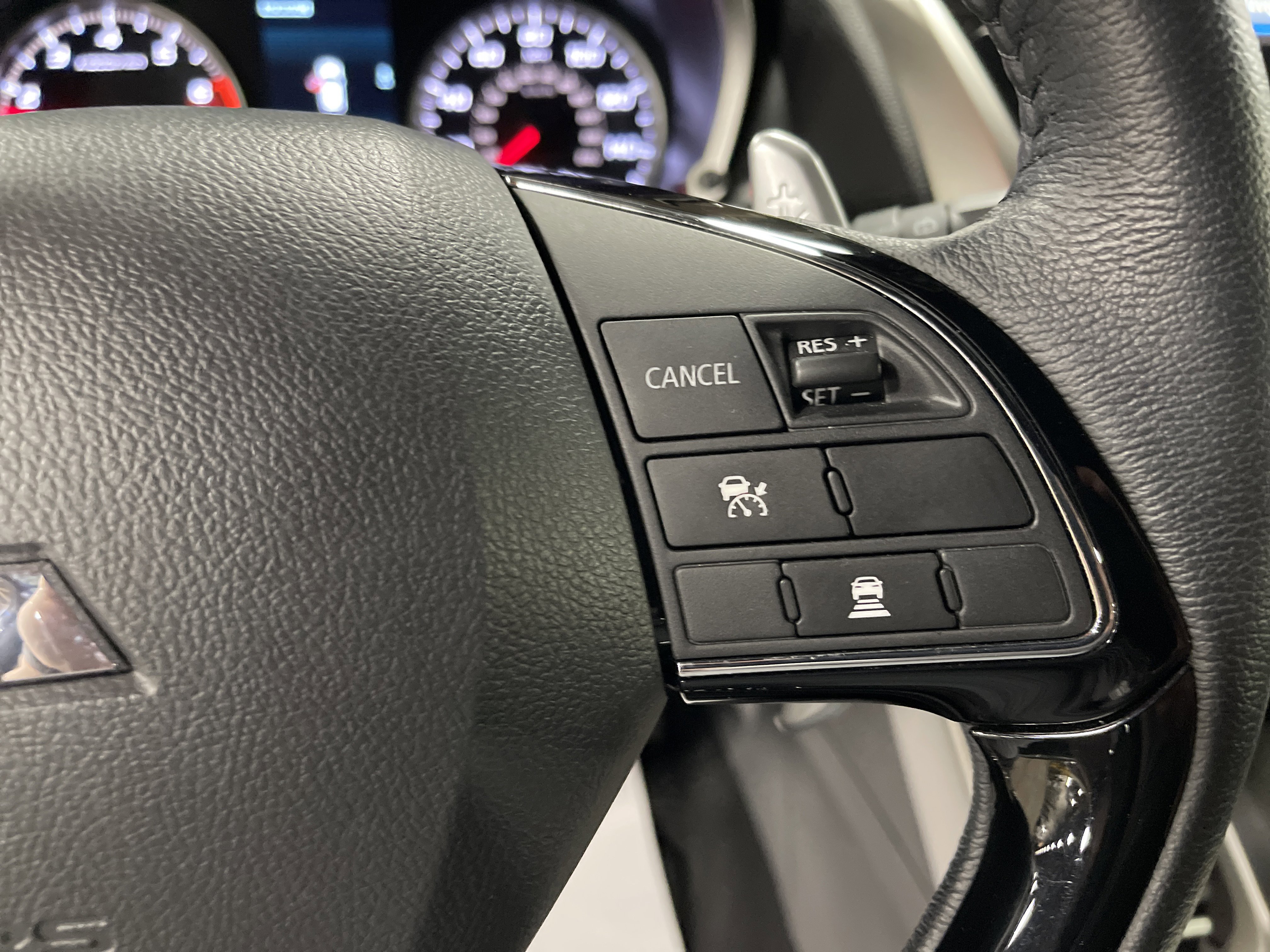 Used 2024 Mitsubishi Eclipse Cross SEL image 18