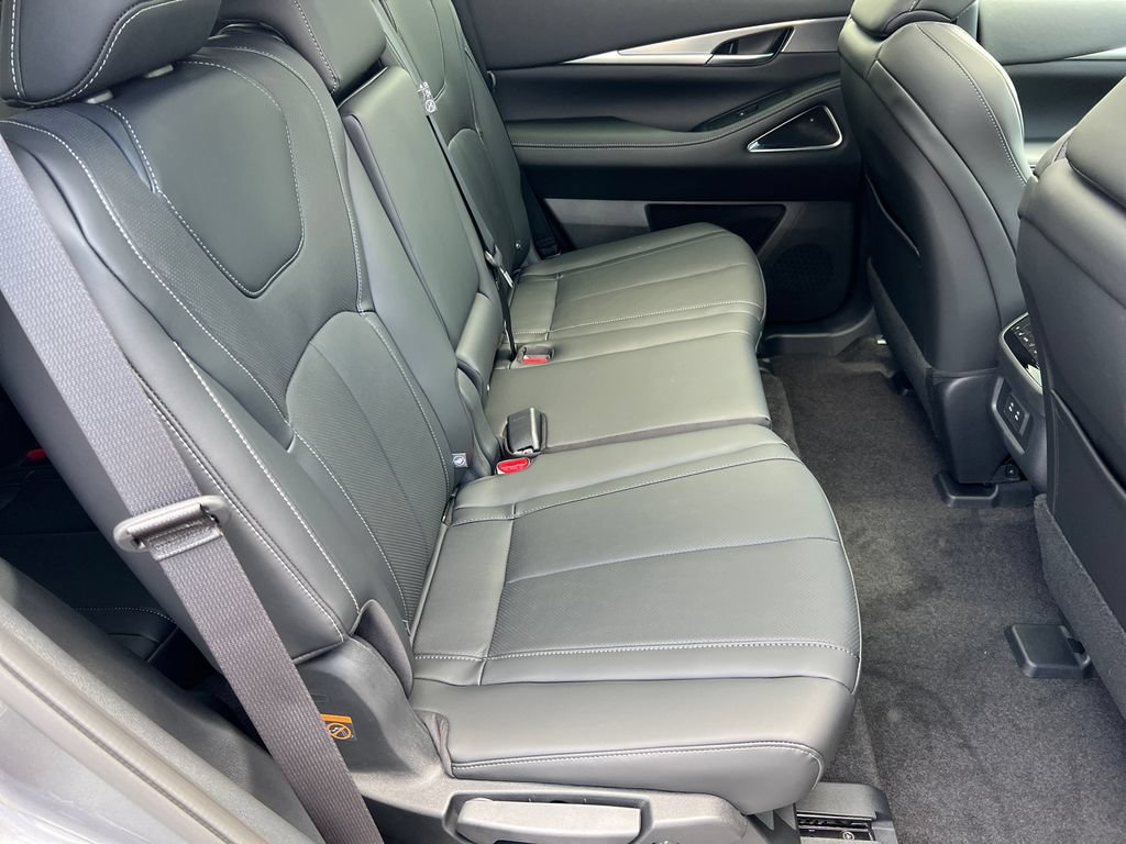 New 2027 INFINITI QX60 Luxe w/ Cargo Package FWD image 18