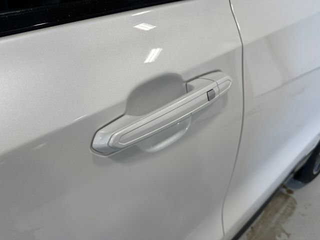 Certified 2024 Cadillac XT4 Sport image 9