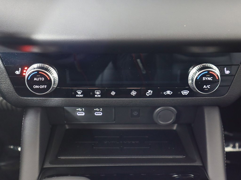 New 2025 Mitsubishi Outlander SE image 50
