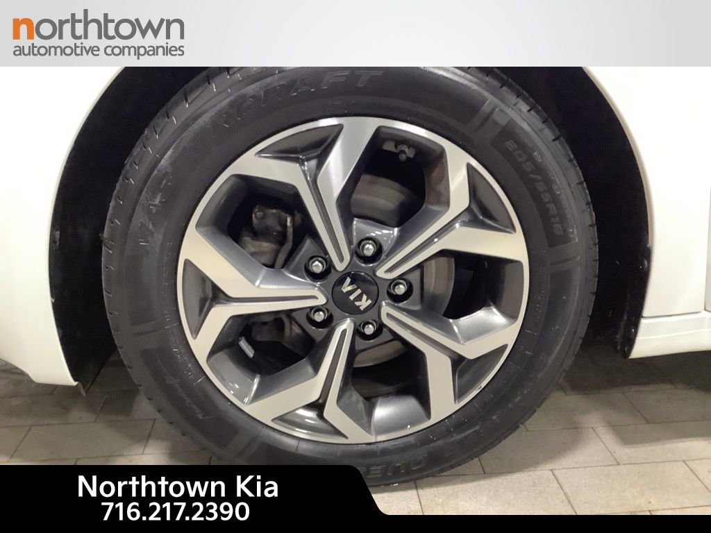 Certified 2020 Kia Forte LXS image 22