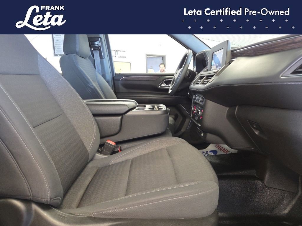 Used 2021 Chevrolet Suburban 2WD image 19
