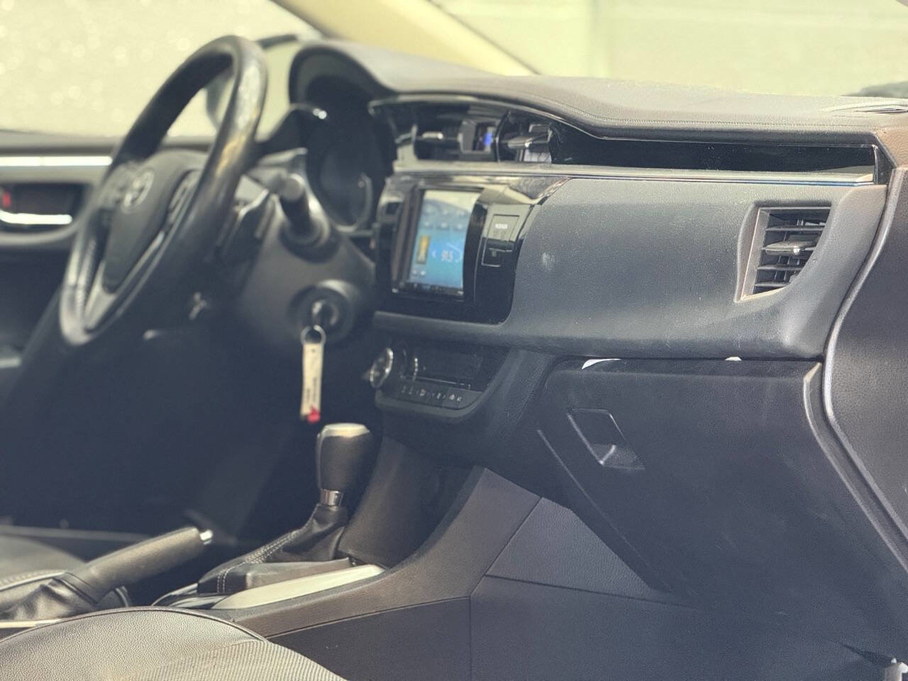 Used 2014 Toyota Corolla S FWD image 2