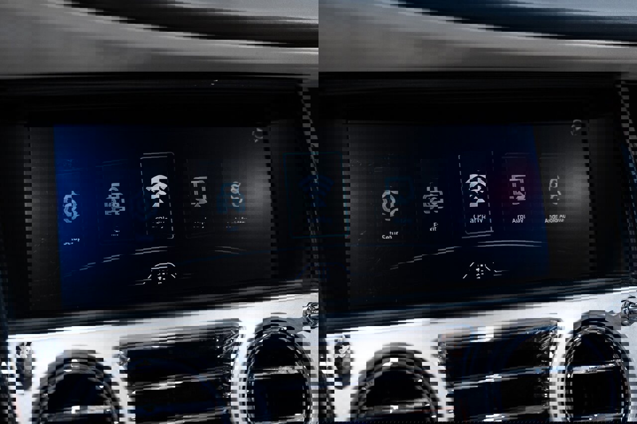 Used 2016 Rolls-Royce Dawn image 55