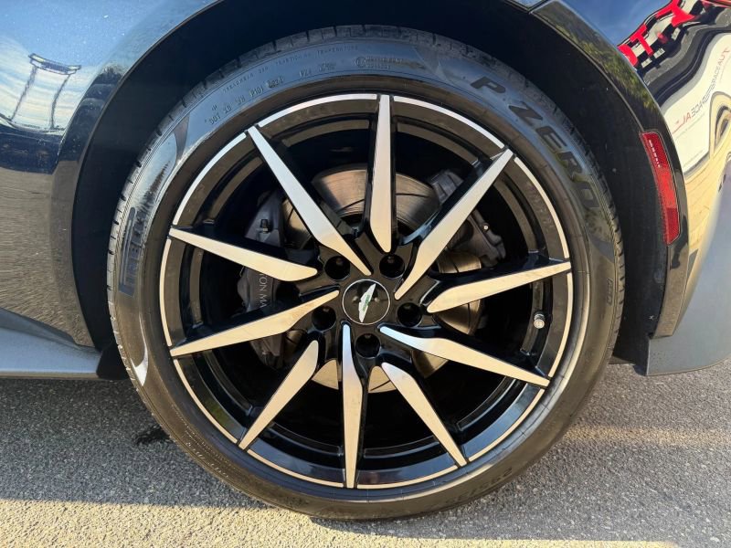 Used 2020 Aston Martin V8 Vantage Coupe image 28