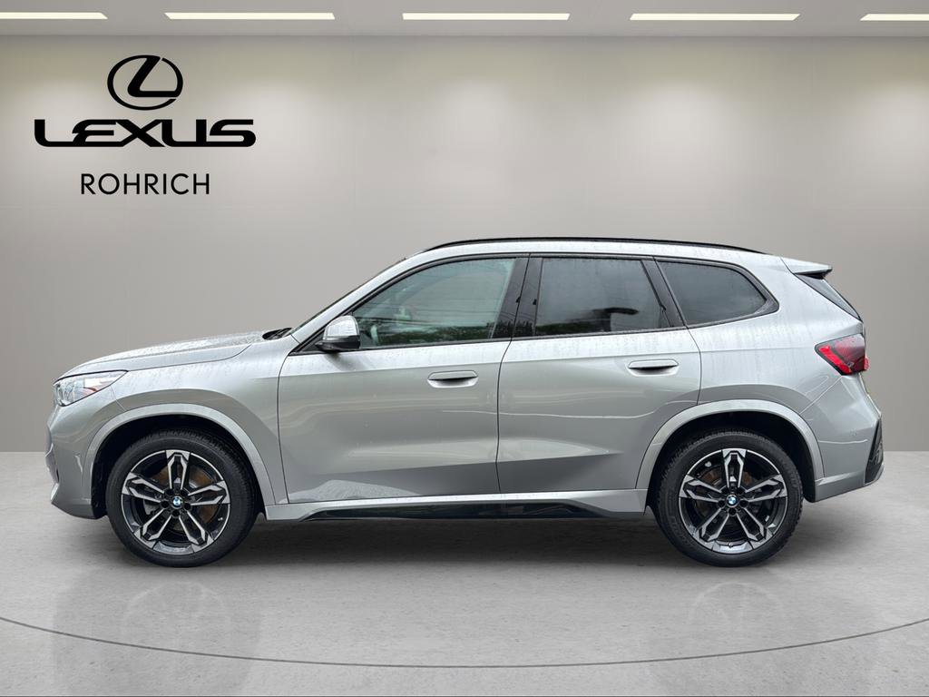 Used 2025 BMW X1 xDrive28i w/ M Sport Package AWD/4WD image 9