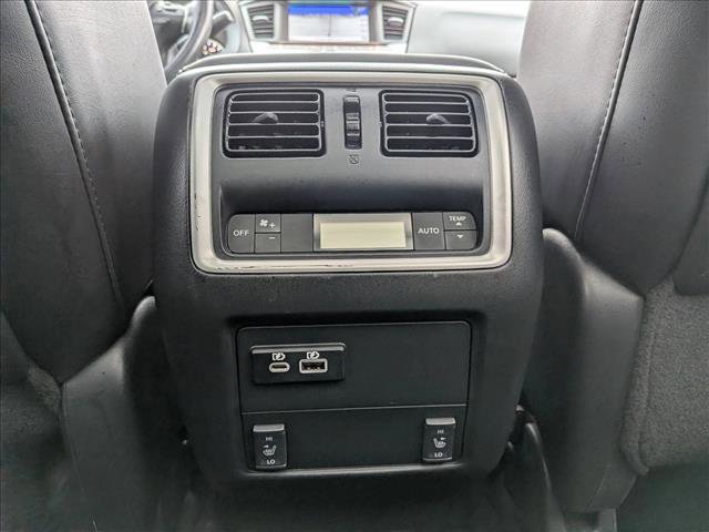 Used 2019 INFINITI QX60 Luxe w/ Sensory Package image 17
