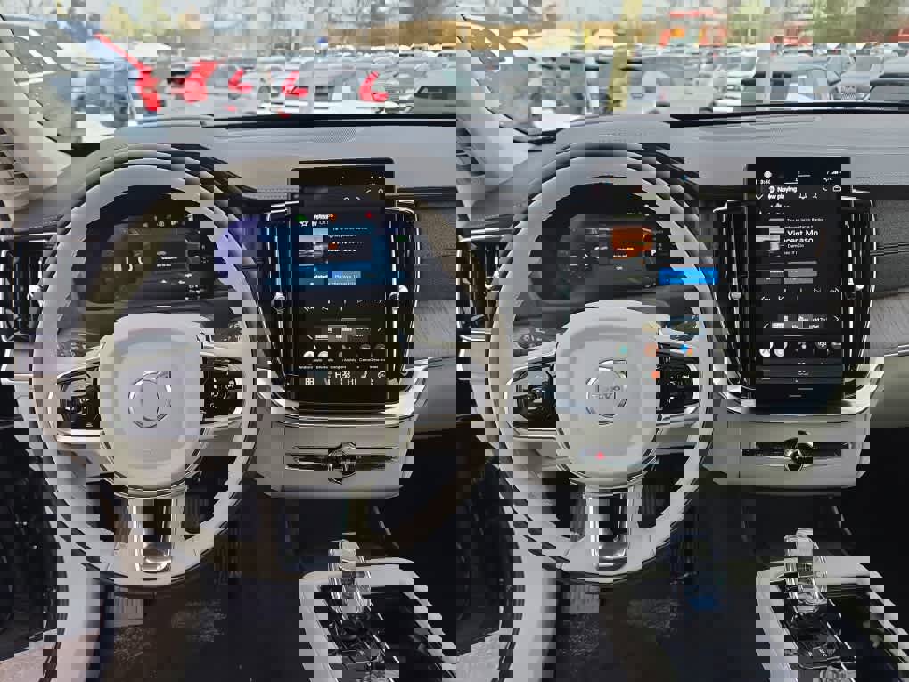 New 2026 Volvo XC90 T8 Ultra w/ Protection Package Premier image 13