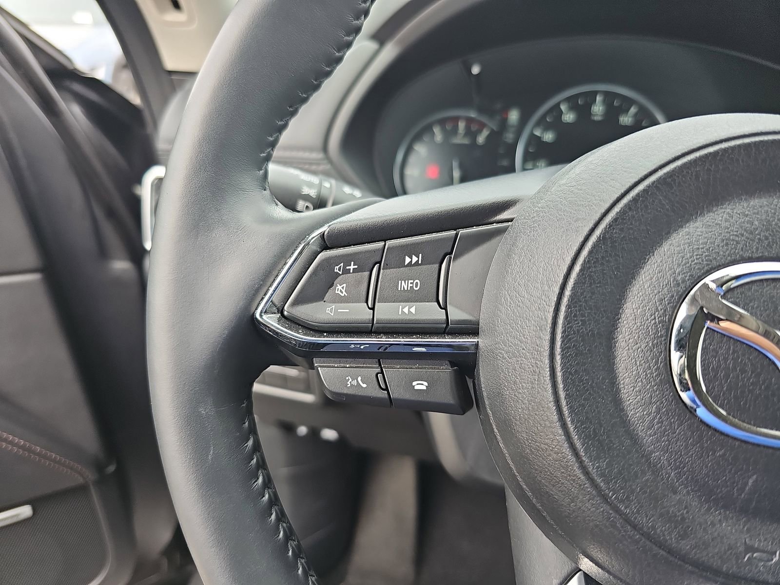 Used 2023 MAZDA CX-5 AWD 2.5 S w/ Premium Plus Pkg image 17