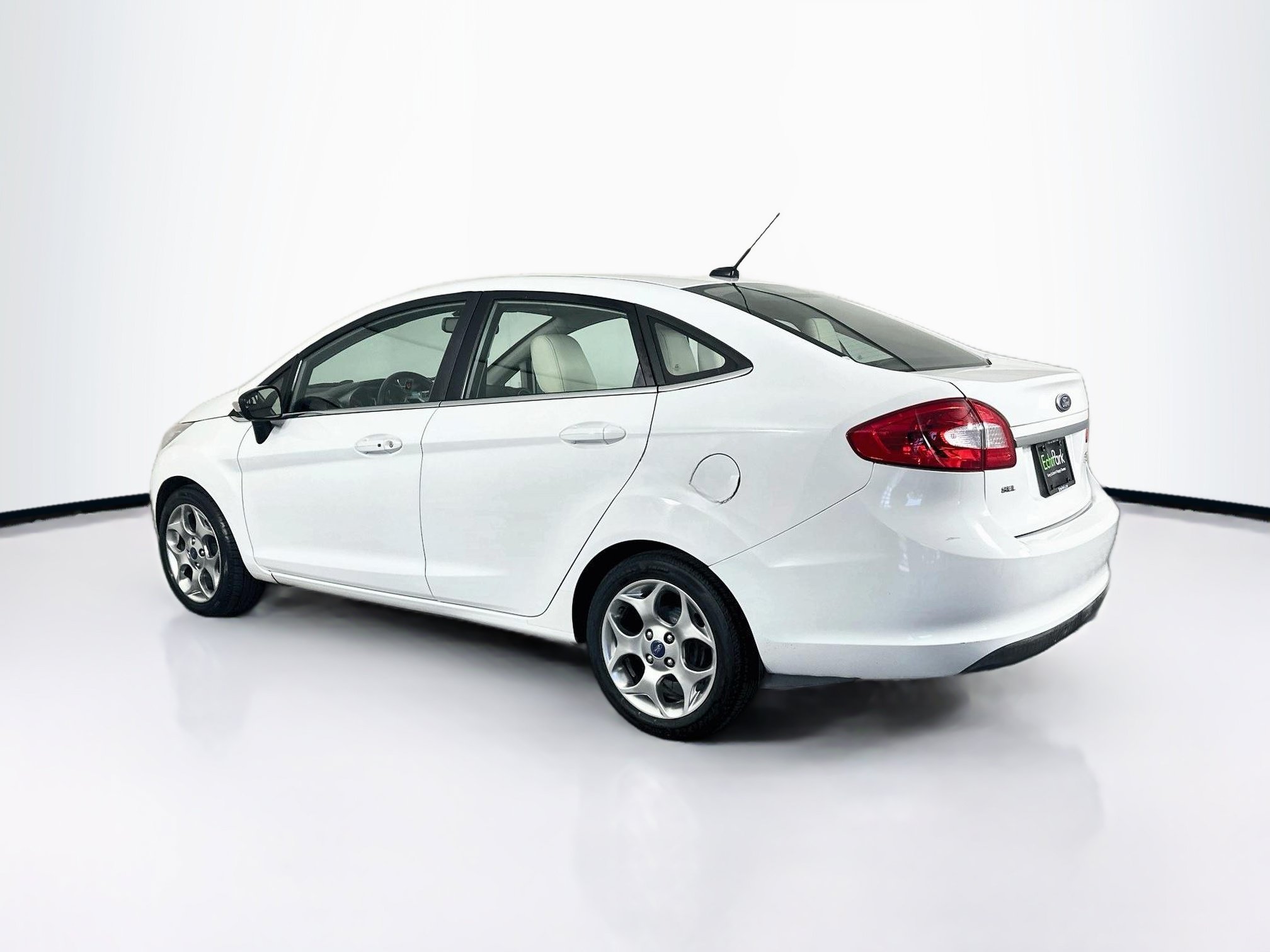 Used 2012 Ford Fiesta SEL FWD image 5