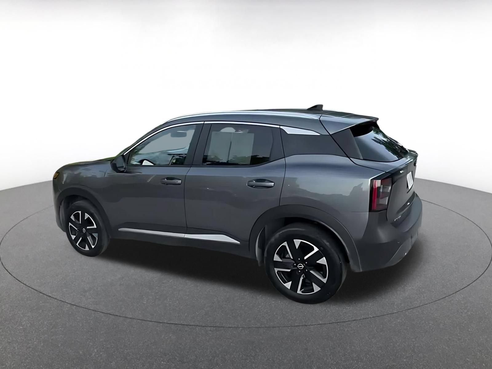 Used 2026 Nissan Kicks SV w/ Cold Weather Package AWD/4WD image 10