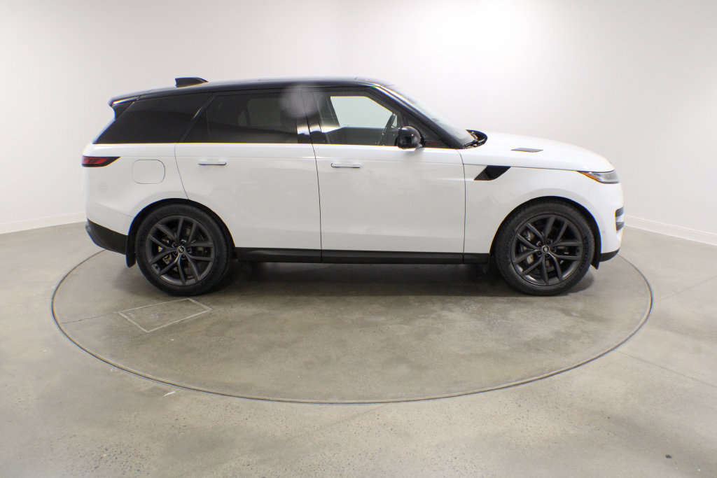 Certified 2025 Land Rover Range Rover Sport SE AWD/4WD image 7