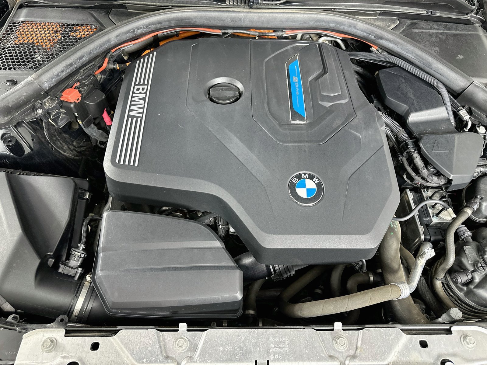 Used 2023 BMW 330e xDrive w/ Premium Package AWD/4WD image 14