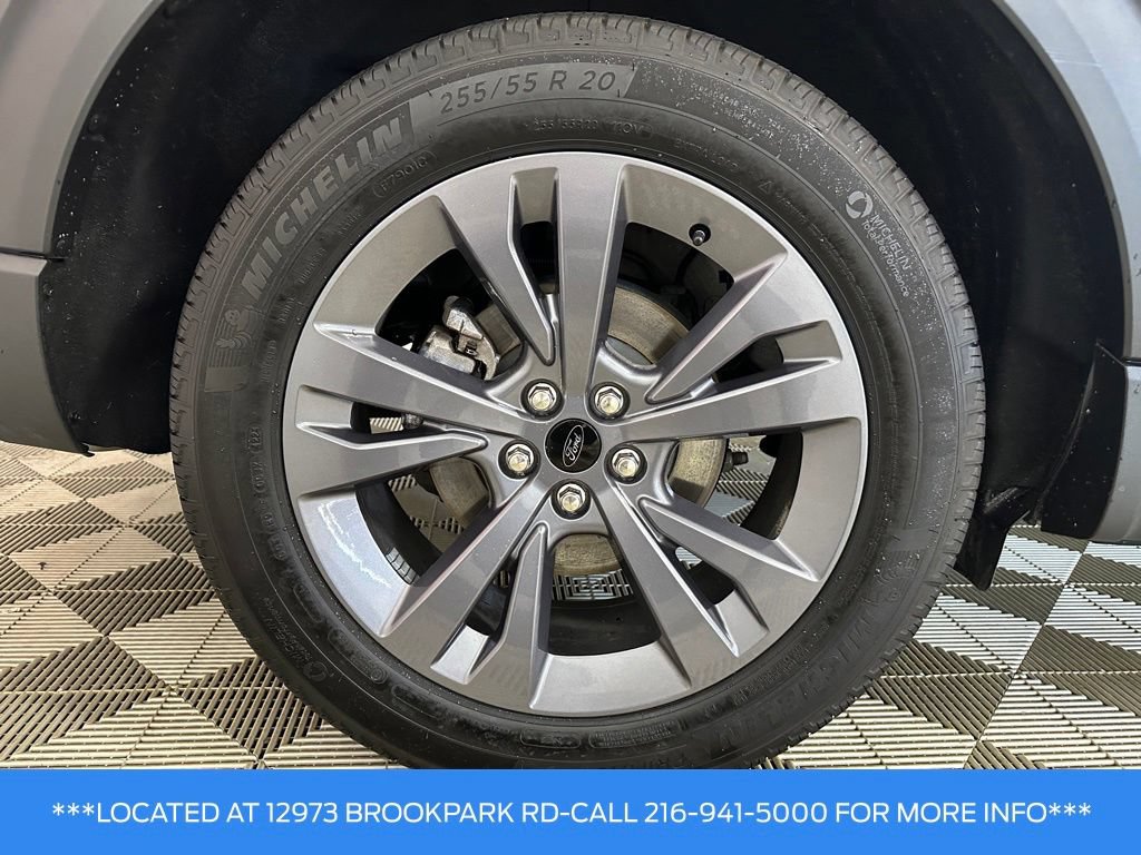 Used 2025 Ford Explorer Active w/ Active Comfort Package AWD/4WD image 30