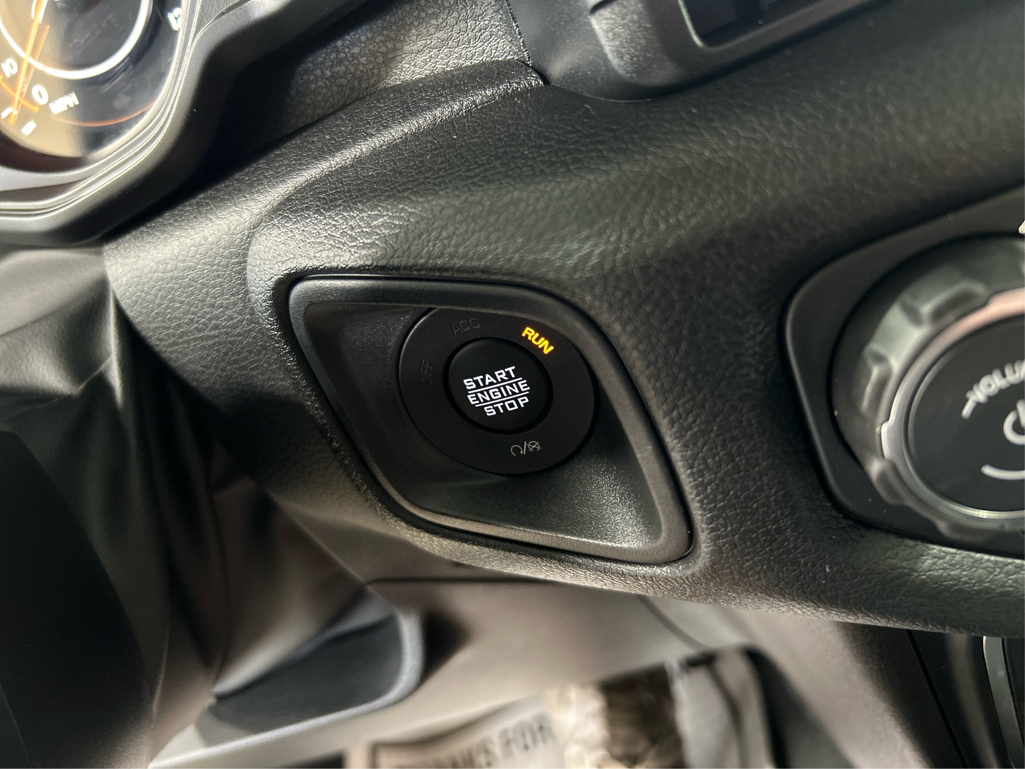 New 2026 Jeep Gladiator Sport AWD/4WD image 27