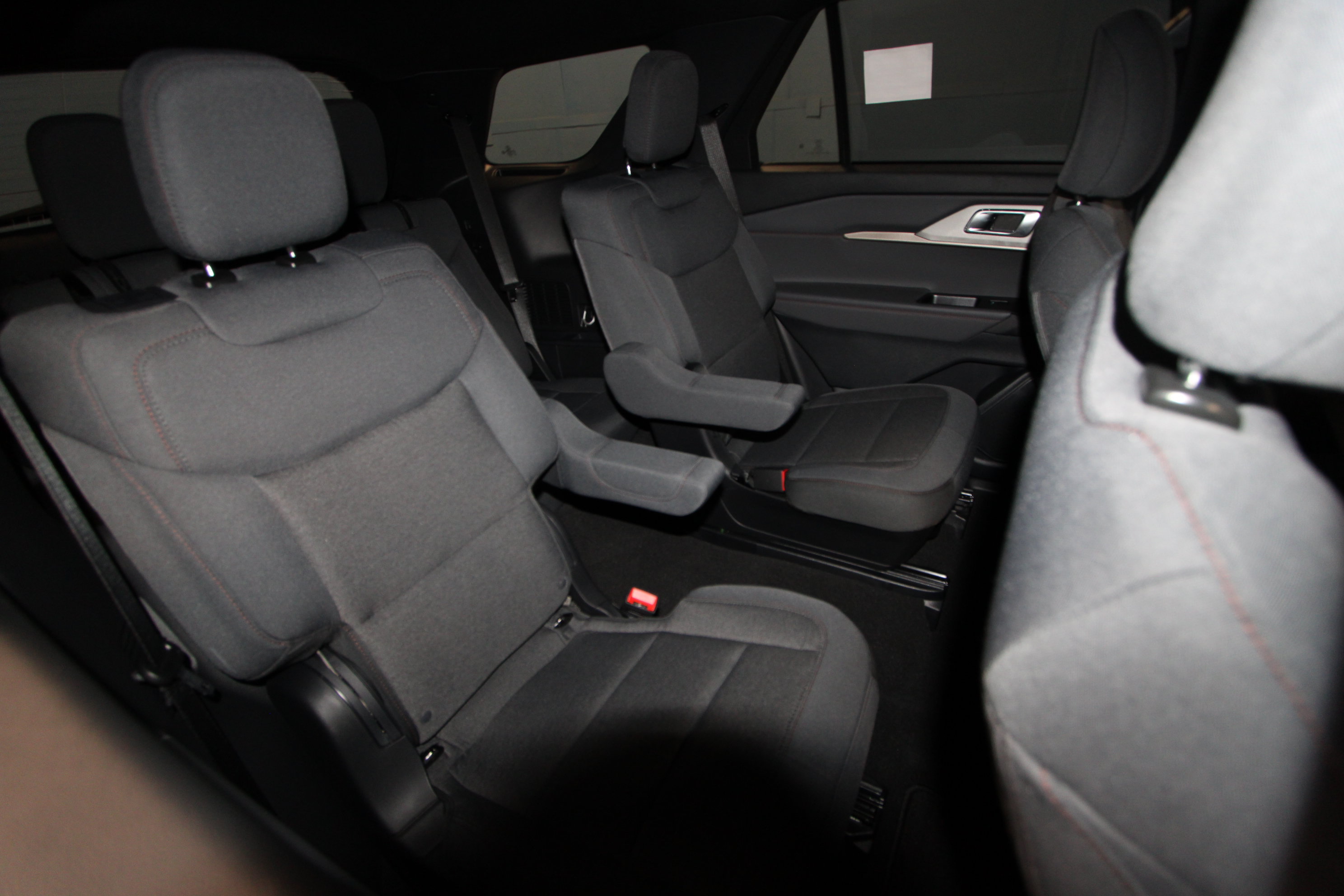 New 2027 Ford Explorer Active AWD/4WD image 18