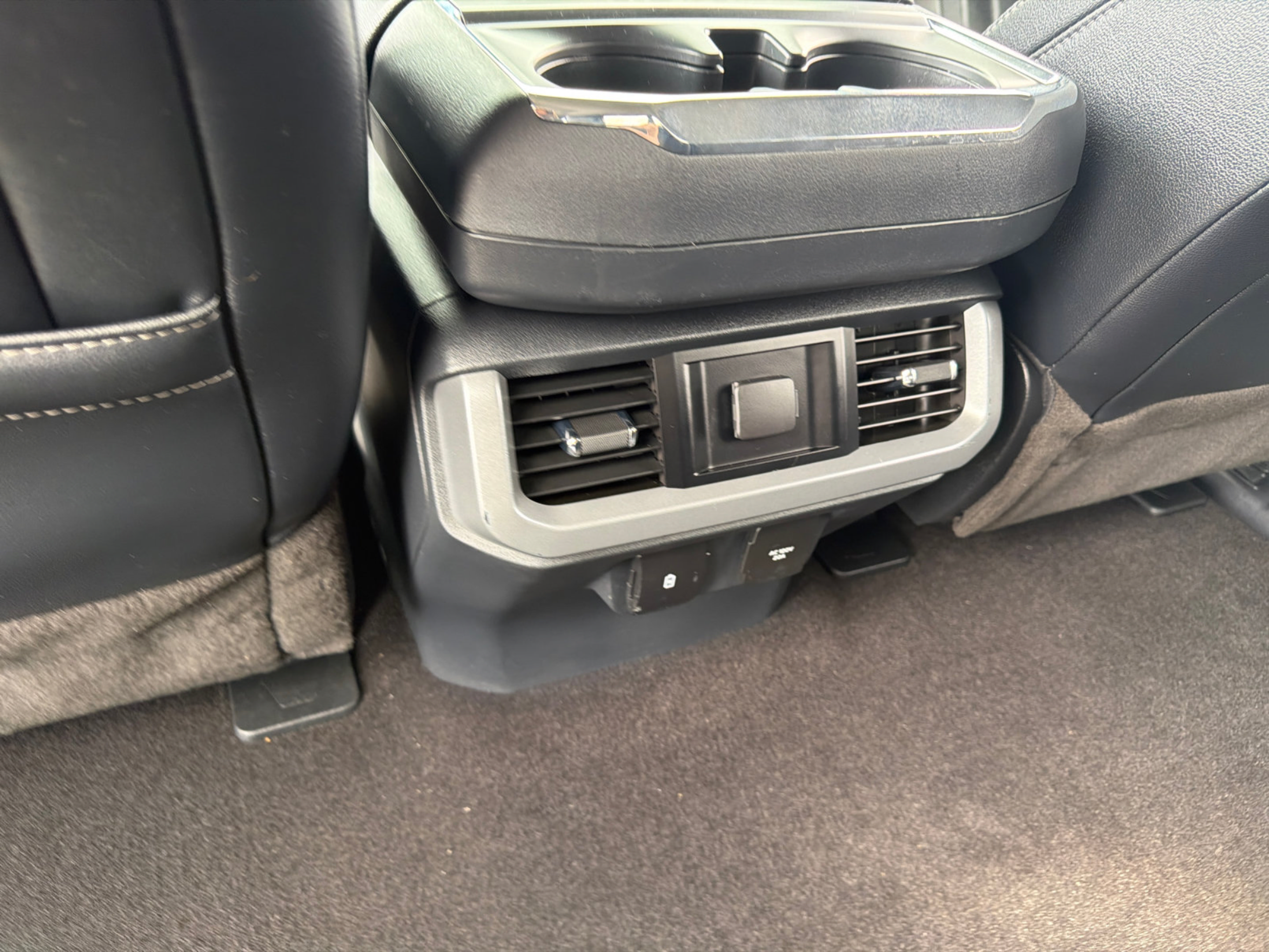 Used 2023 Ford F150 Lariat w/ FX4 Off-Road Package AWD/4WD image 12
