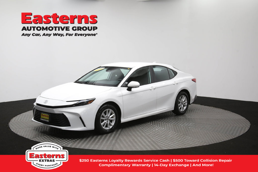 Used 2025 Toyota Camry LE FWD image 56