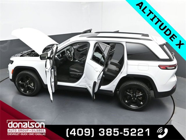 Used 2023 Jeep Grand Cherokee Altitude image 26