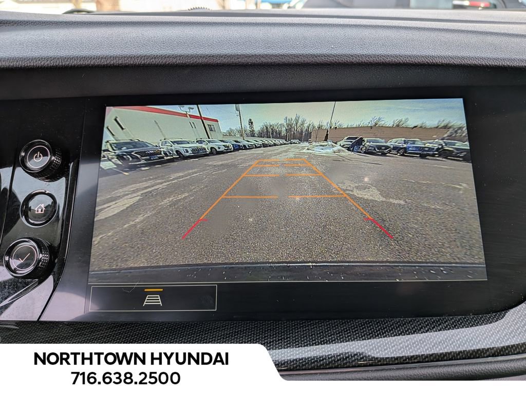 Used 2023 Buick Envision Essence image 20