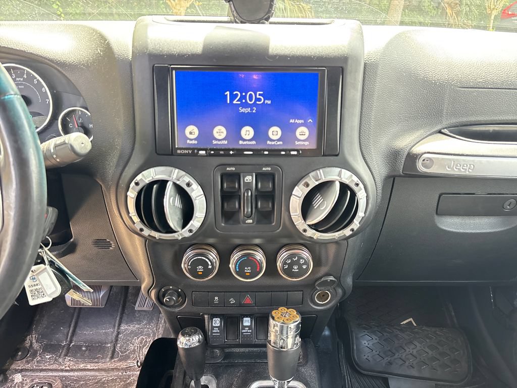 Used 2016 Jeep Wrangler Unlimited Sport w/ Quick Order Package 24S AWD/4WD image 23
