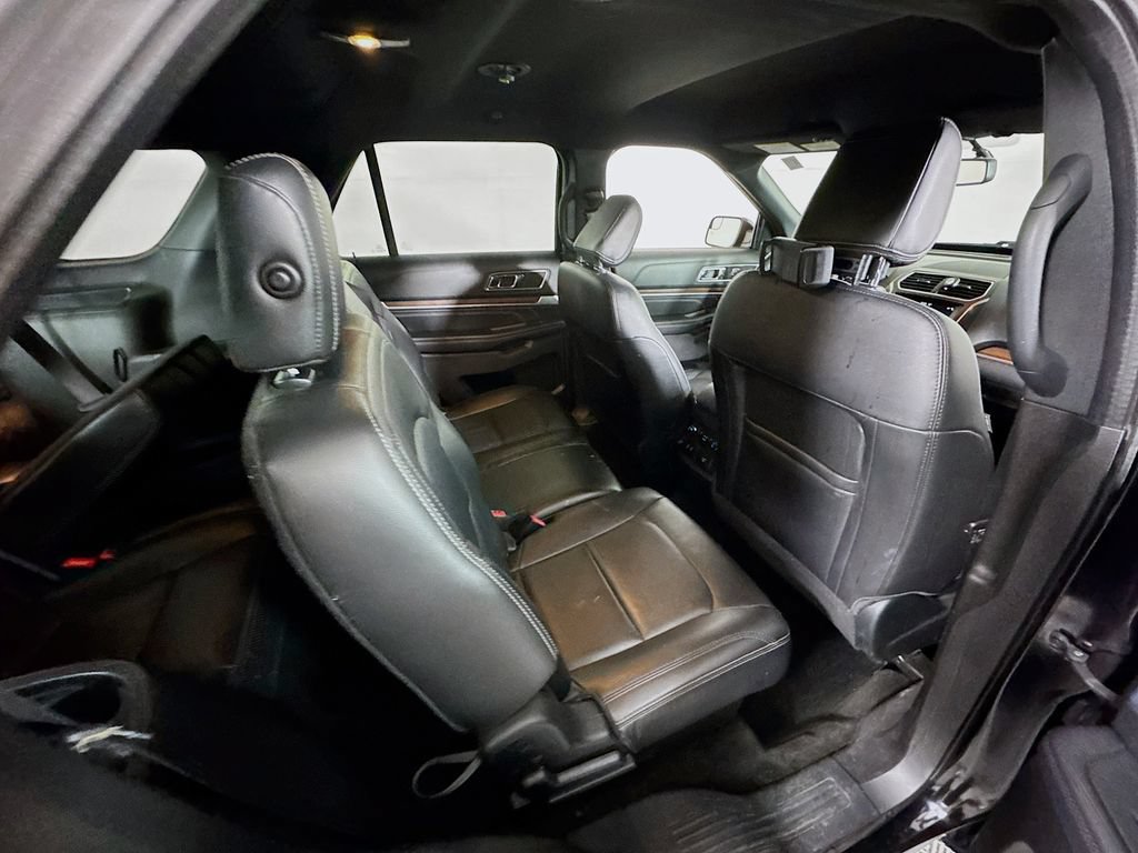 Used 2018 Ford Explorer Limited AWD/4WD image 29