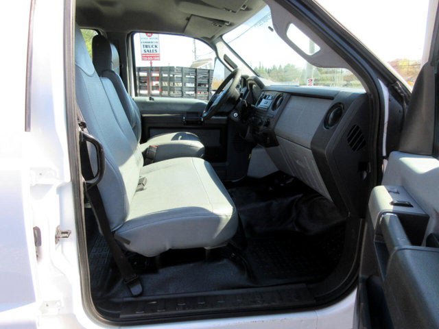 Used 2019 Ford F750 2WD Crew Cab Super Duty image 8