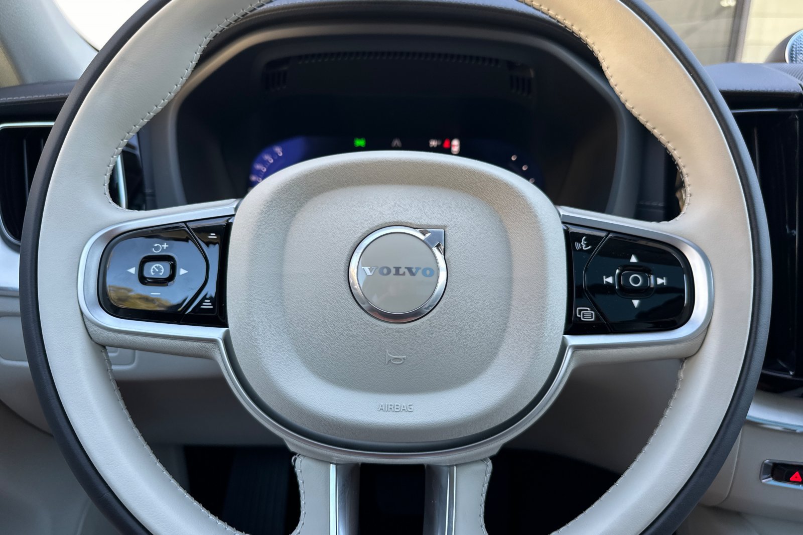 New 2026 Volvo XC60 T8 Ultra AWD/4WD image 20
