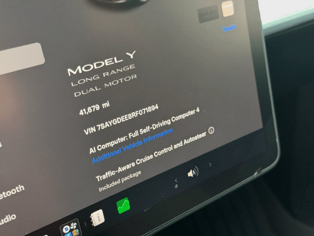 Used 2024 Tesla Model Y Long Range AWD/4WD image 28