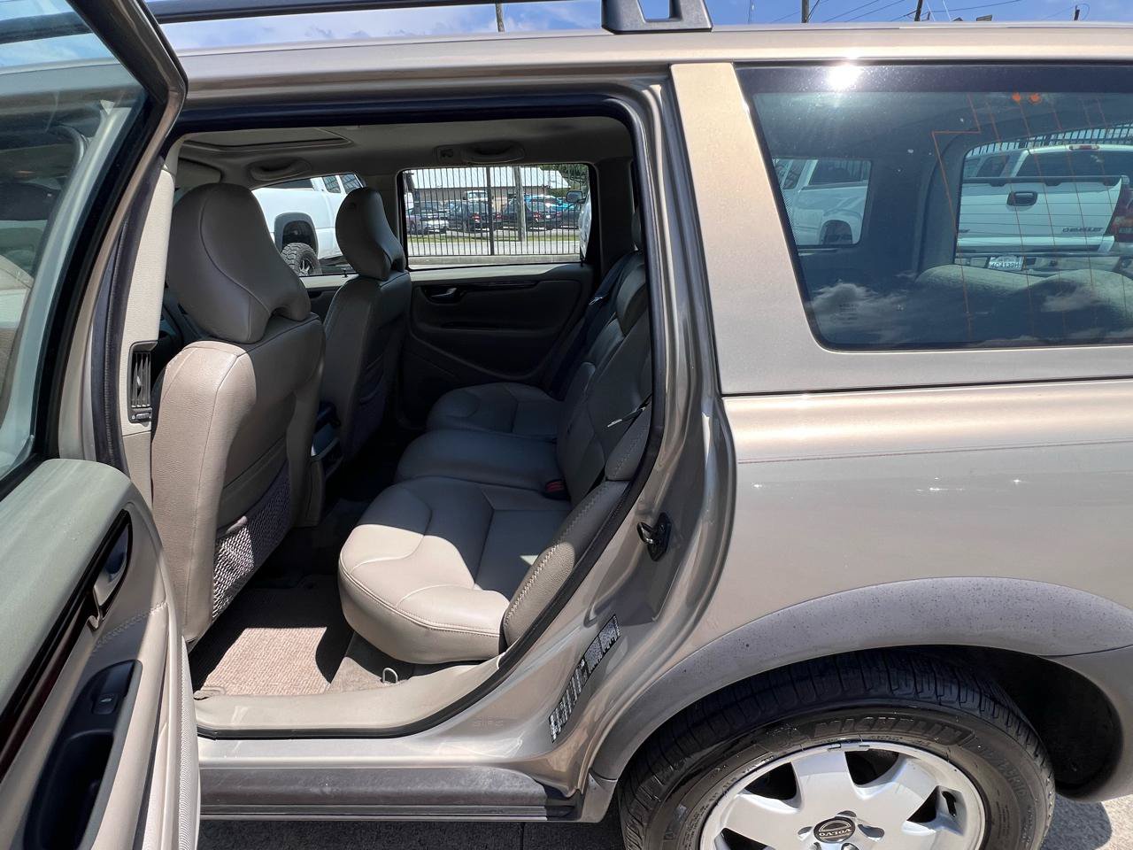 Used 2002 Volvo V70 Cross Country AWD/4WD image 20