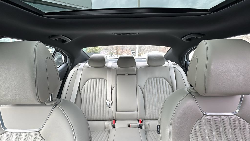 Used 2022 Genesis G70 3.3T w/ Sport Advanced Package image 34