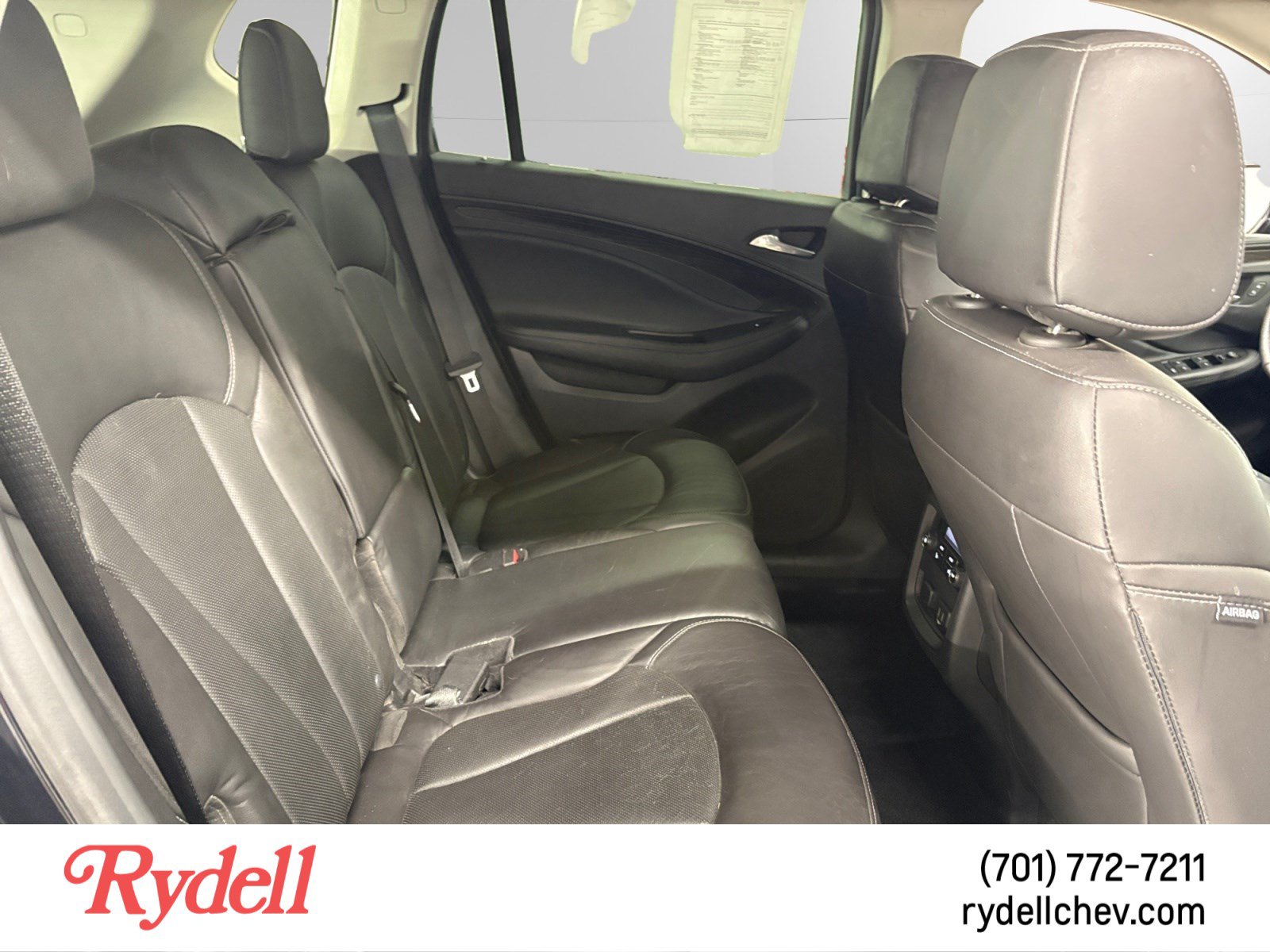 Used 2020 Buick Envision Essence AWD/4WD image 17