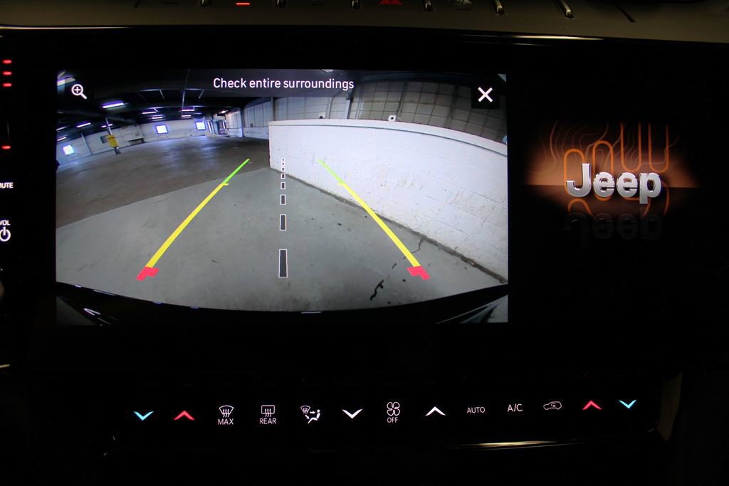 New 2026 Jeep Grand Cherokee Limited w/ Limited Altitude Package image 17