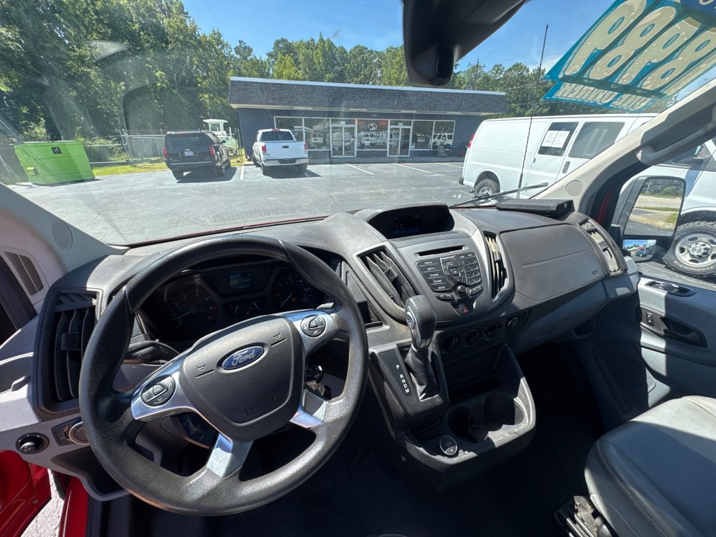 Used 2018 Ford Transit 250 130 Medium Roof RWD image 14